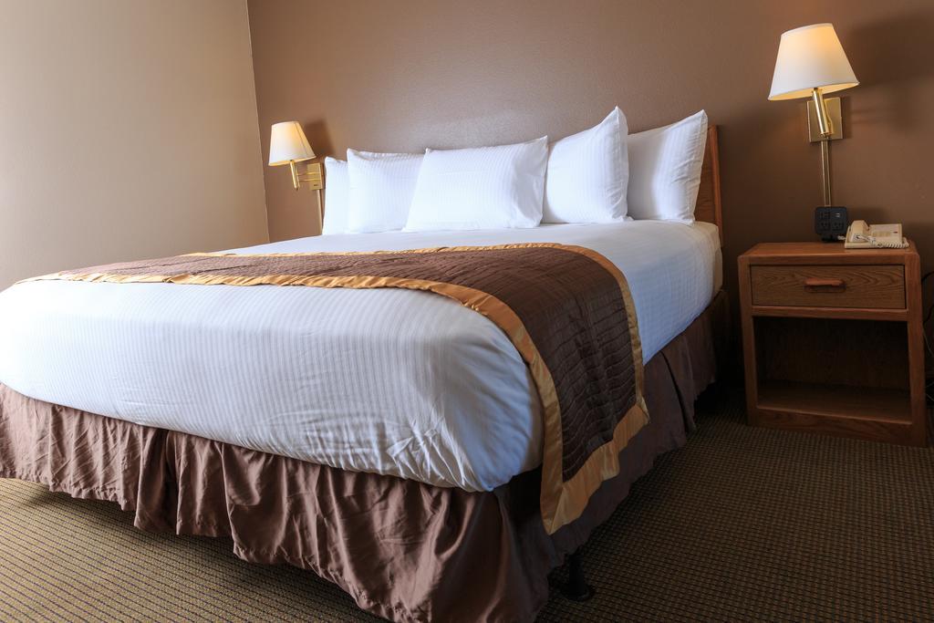 New Victorian Inn & Suites Lincoln Exteriér fotografie