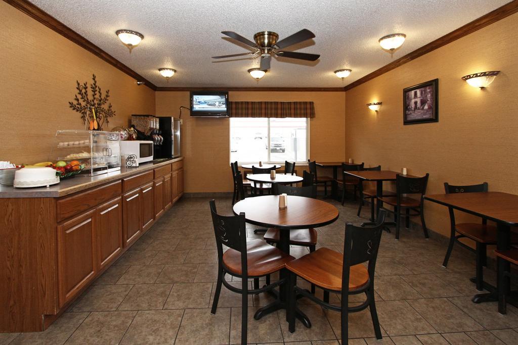 New Victorian Inn & Suites Lincoln Exteriér fotografie
