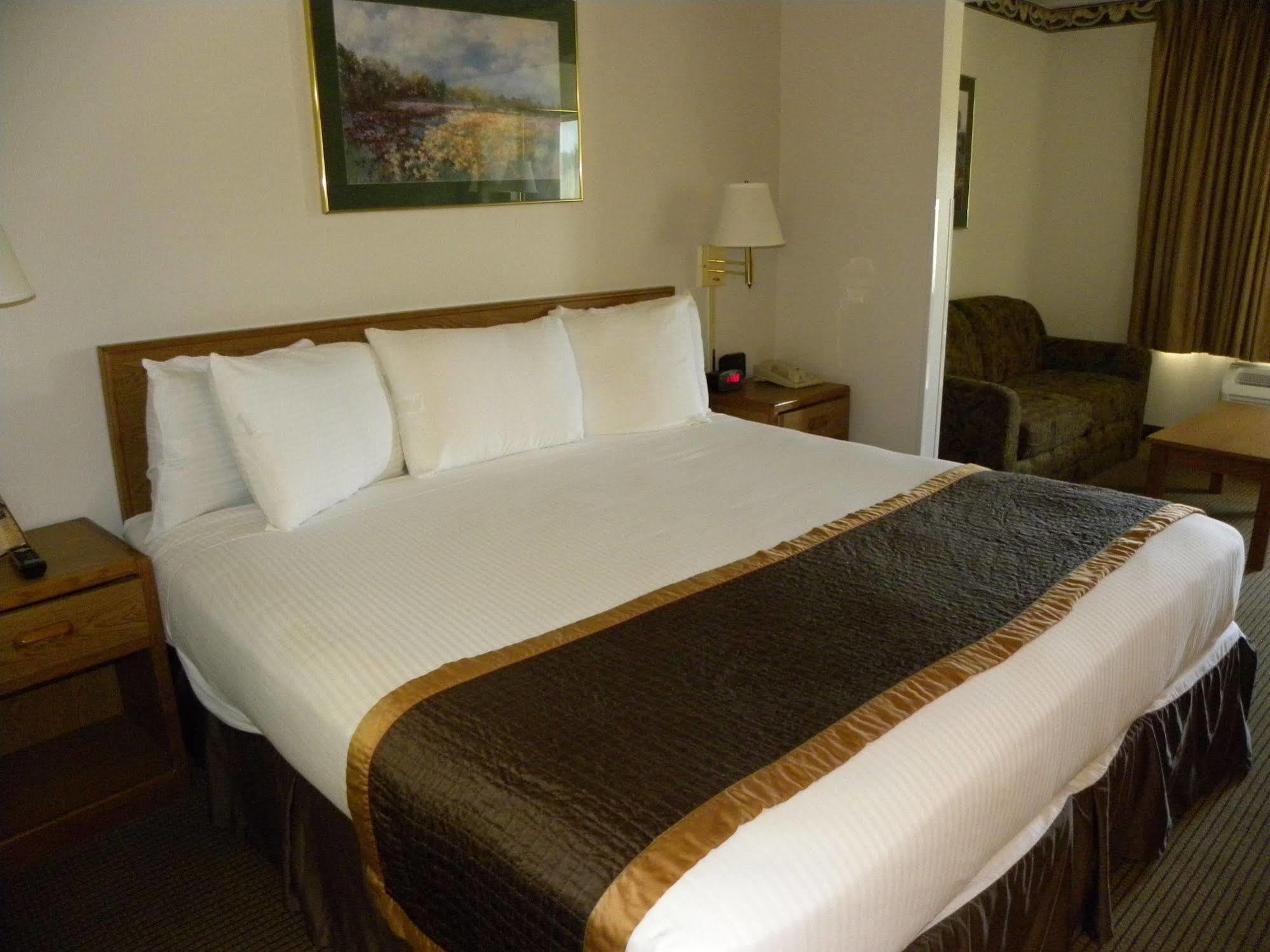 New Victorian Inn & Suites Lincoln Exteriér fotografie